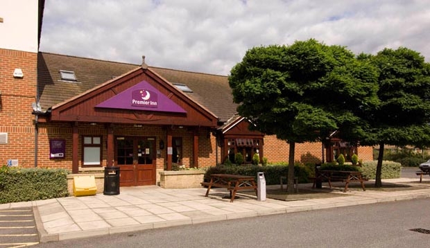 Exterior of reception at Premier Inn Hotel Castleford M62 Jct 31