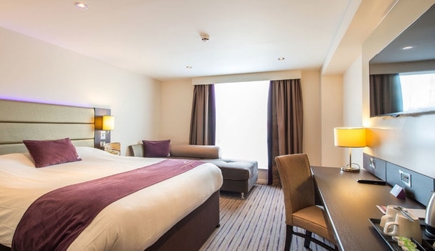 Bedroom at Premier Inn Clacton-On-Sea (Seafront)