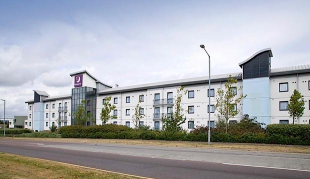 Exterior of Premier Inn London Enfield