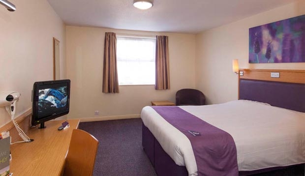 Double room at Premier Inn London Gatwick Airport (A23 Airport Way)