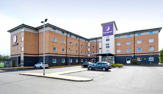 Exterior of Premier Inn Glasgow Braehead