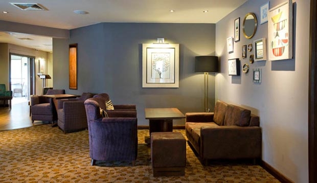 Restaurant area at Premier Inn Glasgow Pacific Quay (SECC)