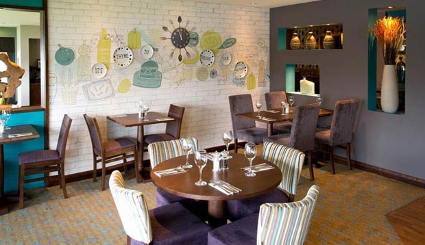 Restaurant area at Premier Inn Glasgow Pacific Quay (SECC)