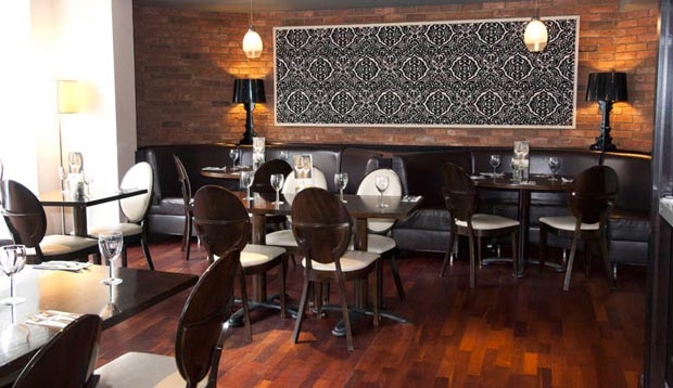 Restaurant area at Premier Inn London Euston hotel