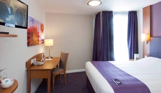 Family room at Premier Inn London Southwark (Tate Modern) hotel