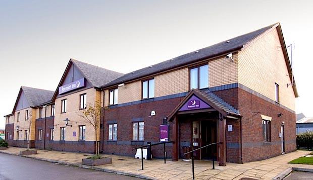 premier travel inn blackpool