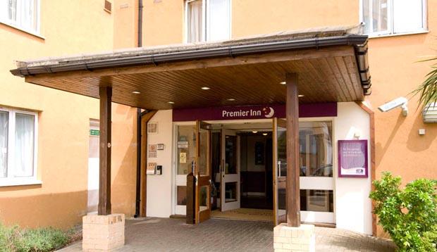 Reception at Premier Inn London Croydon (Purley A23)