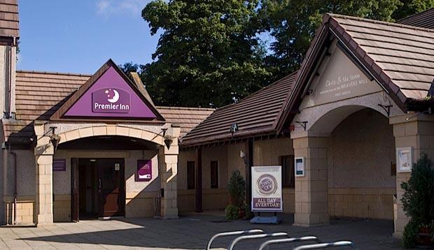 Exterior of Premier Inn Hotel Dundee North