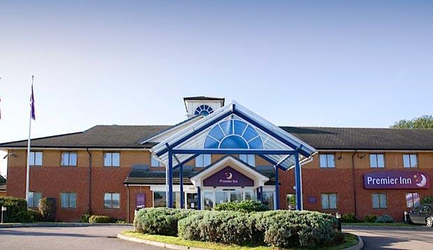 Exterior of Premier Inn Hotel Luton South (M1, J9)