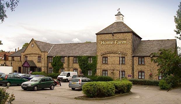Exterior at Premier Inn Hull West showing car park