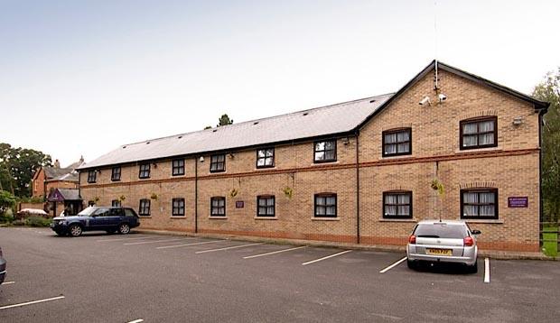 Car park and exterior at Premier Inn Leicester North West hotel