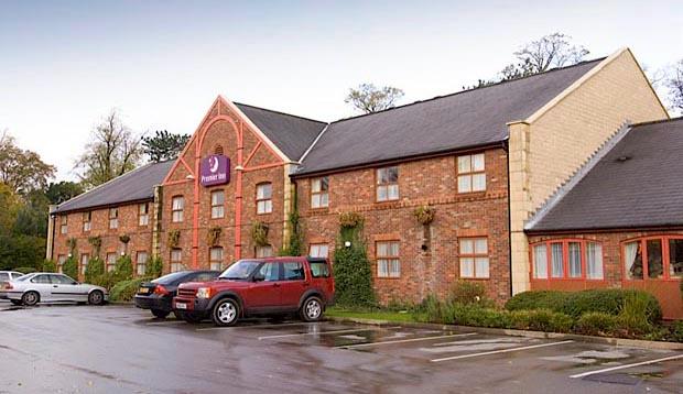 Exterior at Premier Inn Macclesfield North hotel showing car park