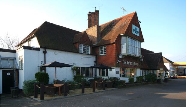 Exterior of Premier Inn Maidstone (A26/Wateringbury) hotel