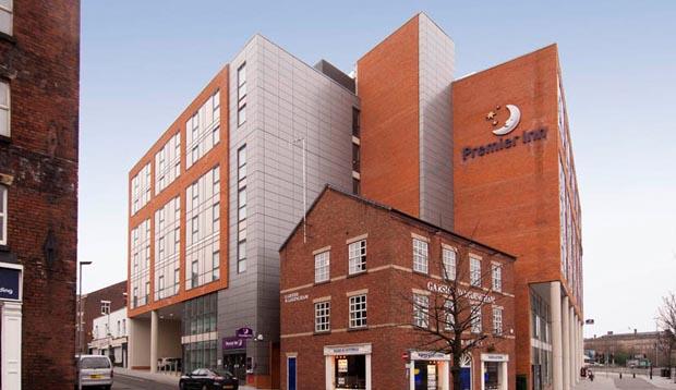 premier travel inn preston farm