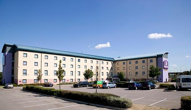Exterior of Premier Inn Thurrock West showing car park