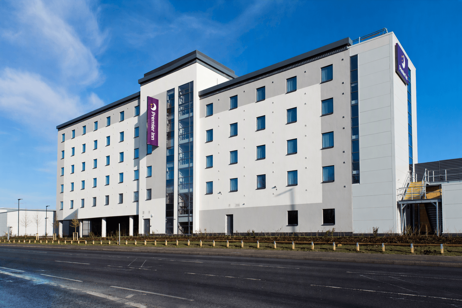 Reading Gateway M4,J11 exterior