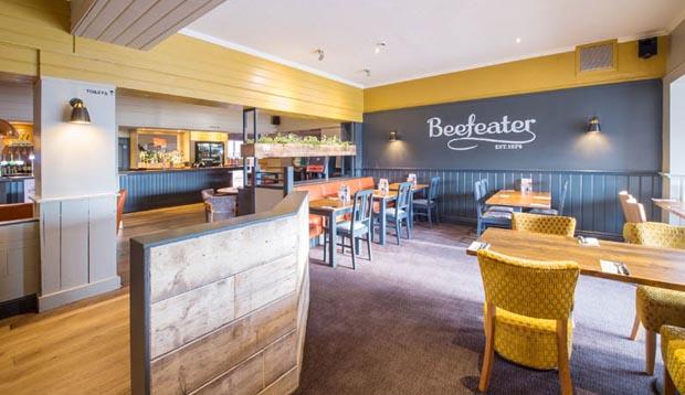 Beefeater restaurant area at Premier Inn Rotherham East (M18/M1)