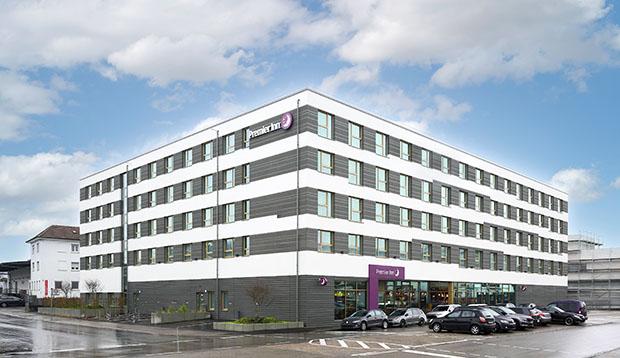 Stuttgart Zuffenhausen exterior