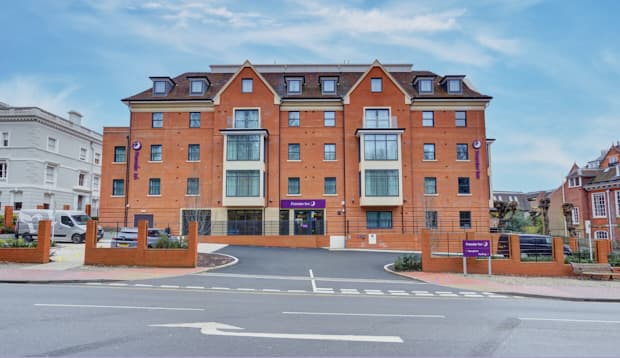 Premier Inn Royal Tunbridge Wells Hotel | Hotel in Tunbridge Wells