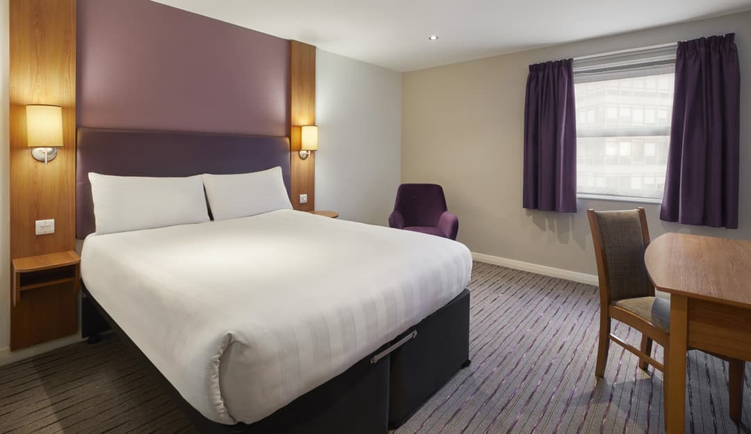 Colchester Town Centre (Castle) Hotel | Premier Inn
