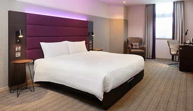 Bristol Parkway (M32) Hotel | Premier Inn