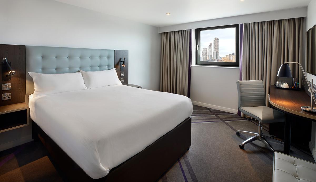 London Farringdon (Smithfield) Hotel | Premier Inn