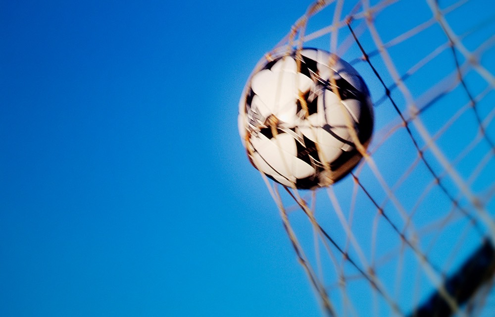 Fußball im Tor