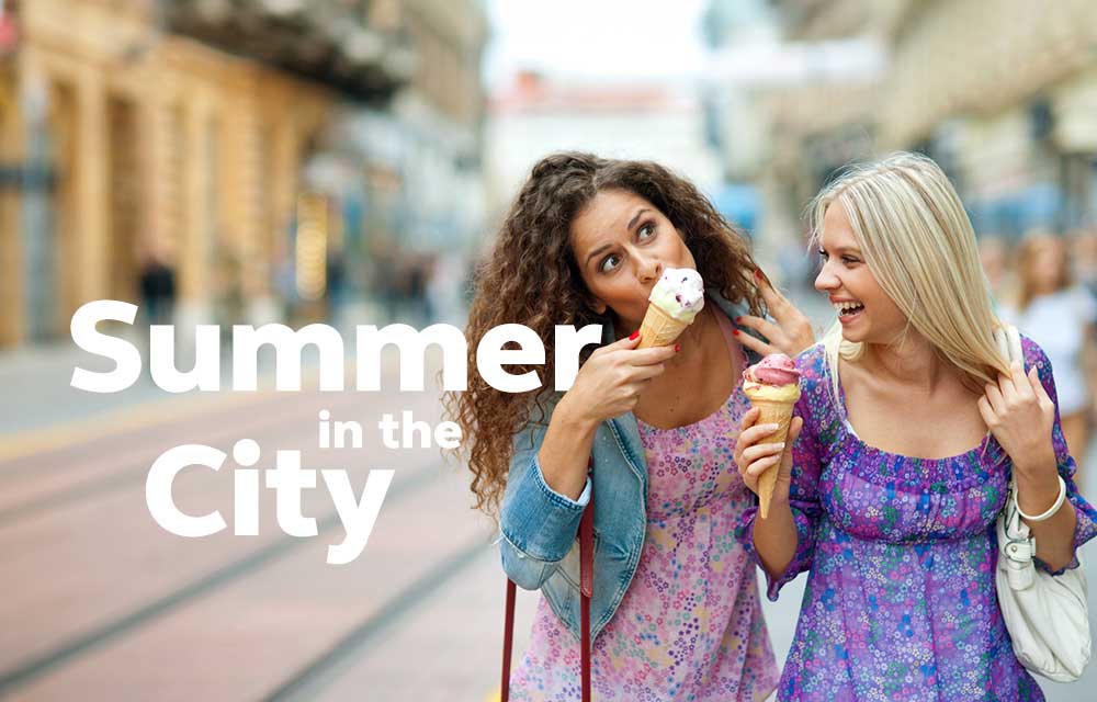 Summer in the City 2 Frauen mit Eis