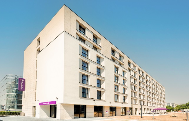 Außenansicht Premier Inn Darmstadt City Centre