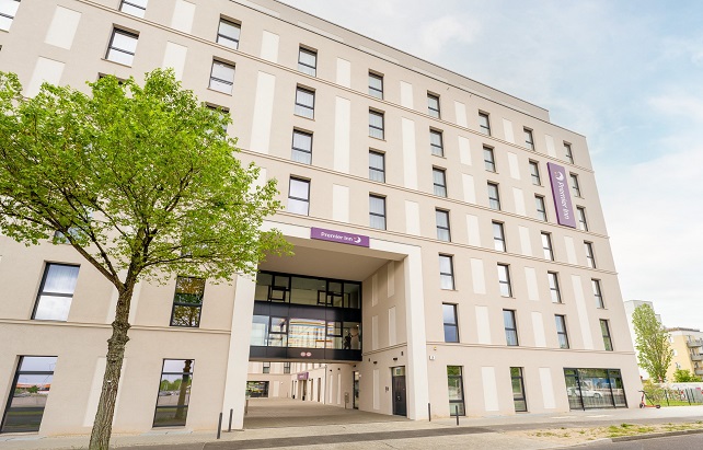 Außenansicht Premier Inn Berlin Airport