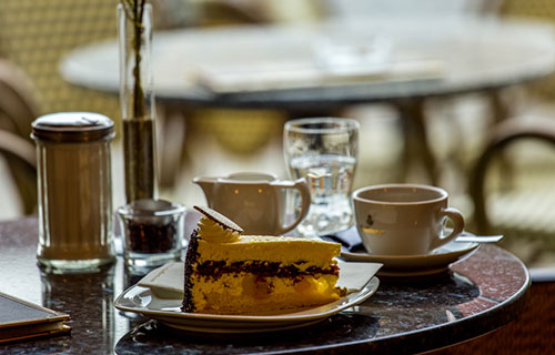 Cafés und Kuchen