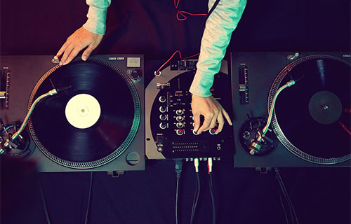 Clubs & Discos