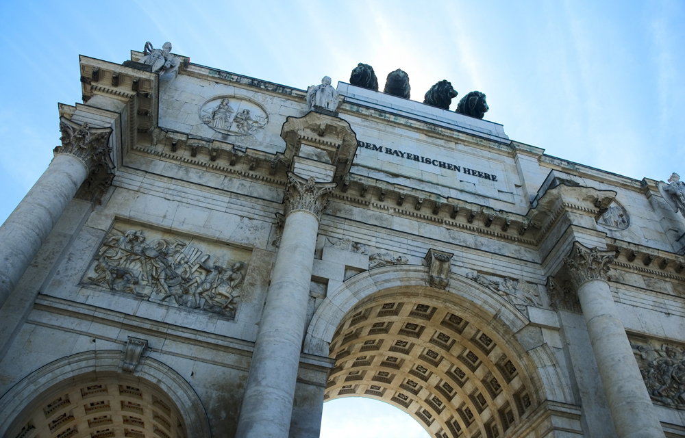 Am Siegestor beginnt Schwabing