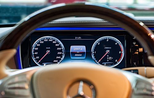Porsche und Mercedes-Benz
