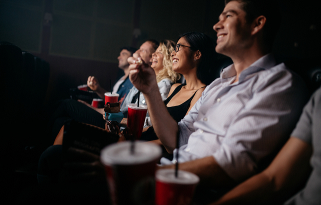 Freunde im Theater