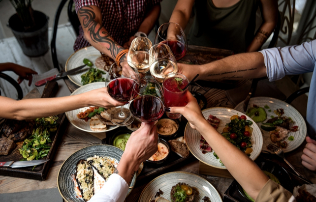 Freunde im Restaurant