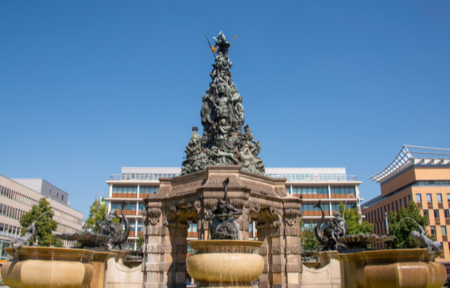 Grupello-Pyramide am Paradeplatz Mannheim