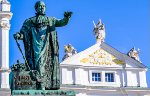Stephansdom Passau - Statue Maximilian