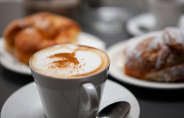 Cappuccino & Croissants