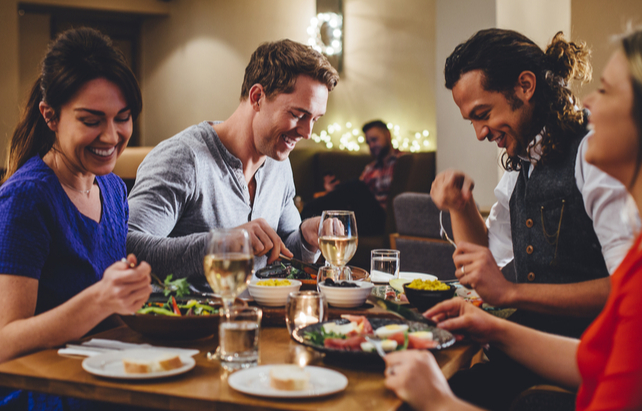Freunde im Restaurant