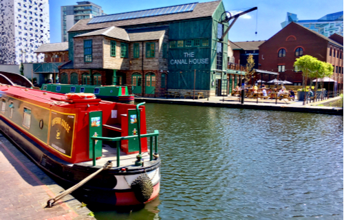 Pubs beside the canal