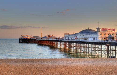 are dogs allowed on brighton pier