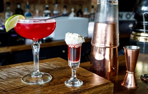 Cocktail & Gin Lounge