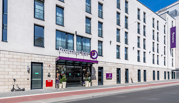Premier Inn Dusseldorf City Centre Hotel