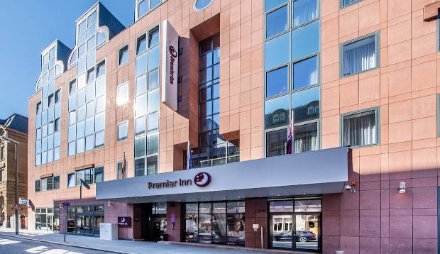 Premier Inn Frankfurt City Centre Hotel