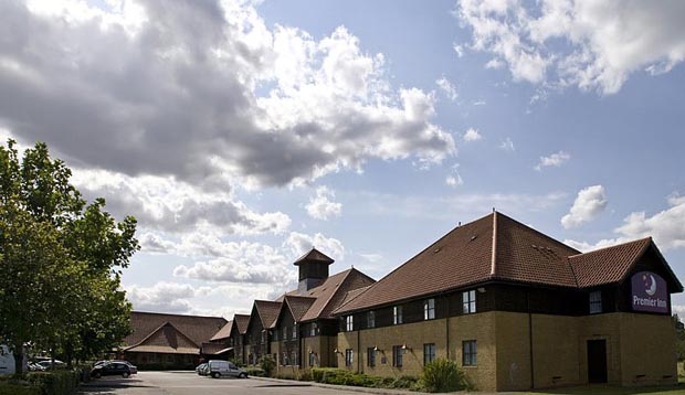 premier travel inn in basildon