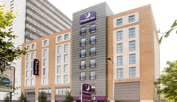 View from the road of Premier Inn London Croydon Town Centre hotel
