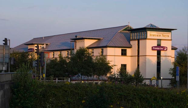 Exterior of Premier Inn Edinburgh (South Queensferry)