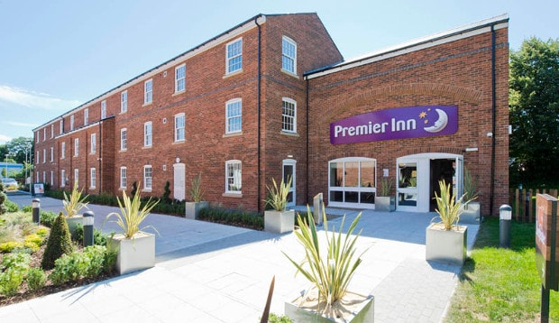 Exterior of Premier Inn Farnham hotel
