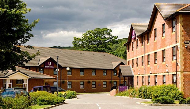 Exterior side view of Premier Inn Hotel Folkestone Channel Tunnel